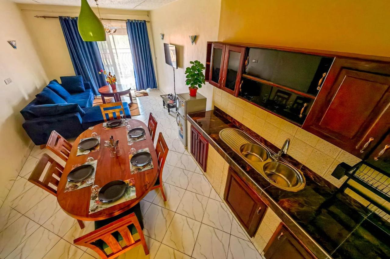 Peace Of Mind Suites Entebbe Exterior photo