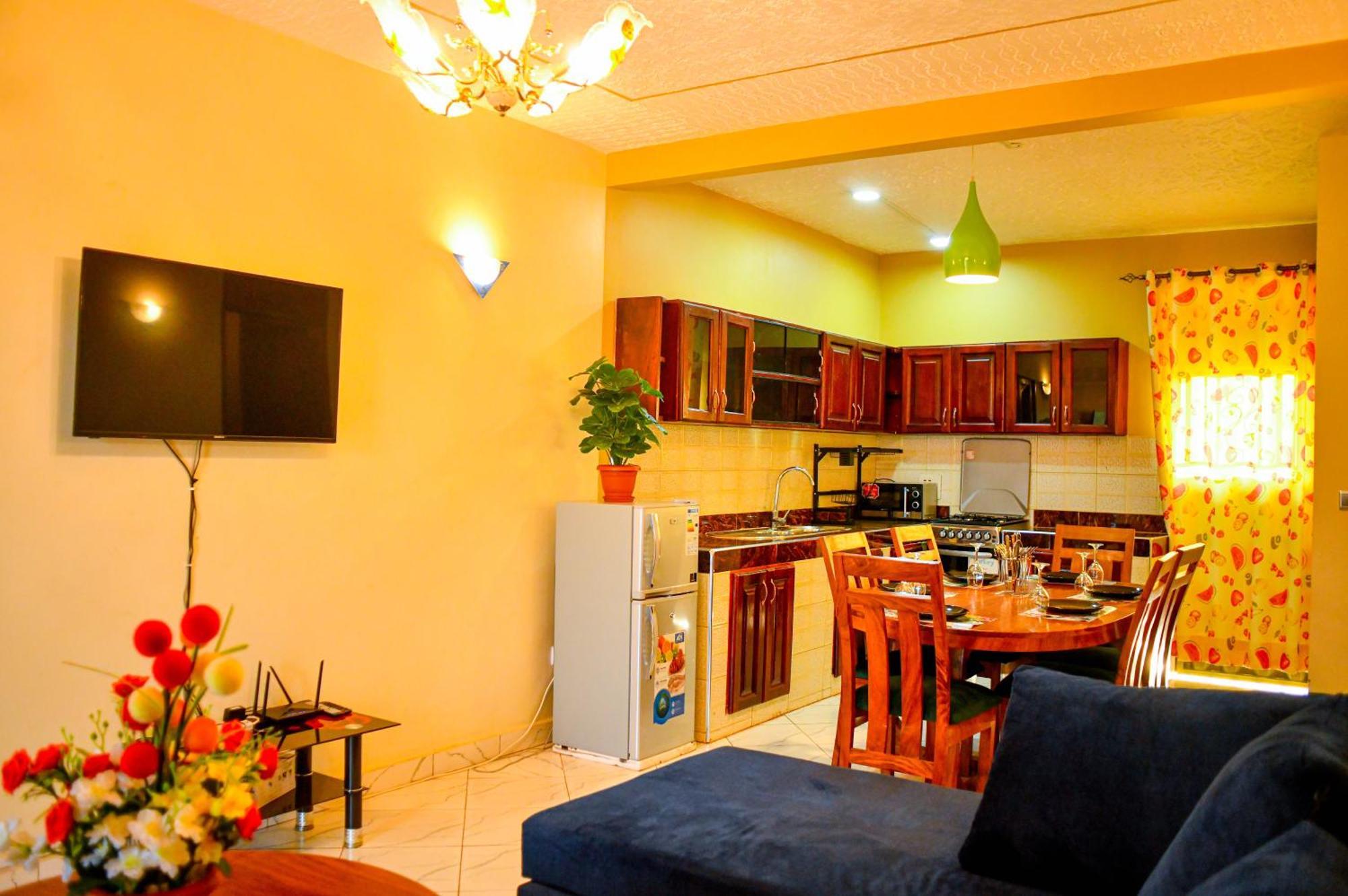 Peace Of Mind Suites Entebbe Exterior photo